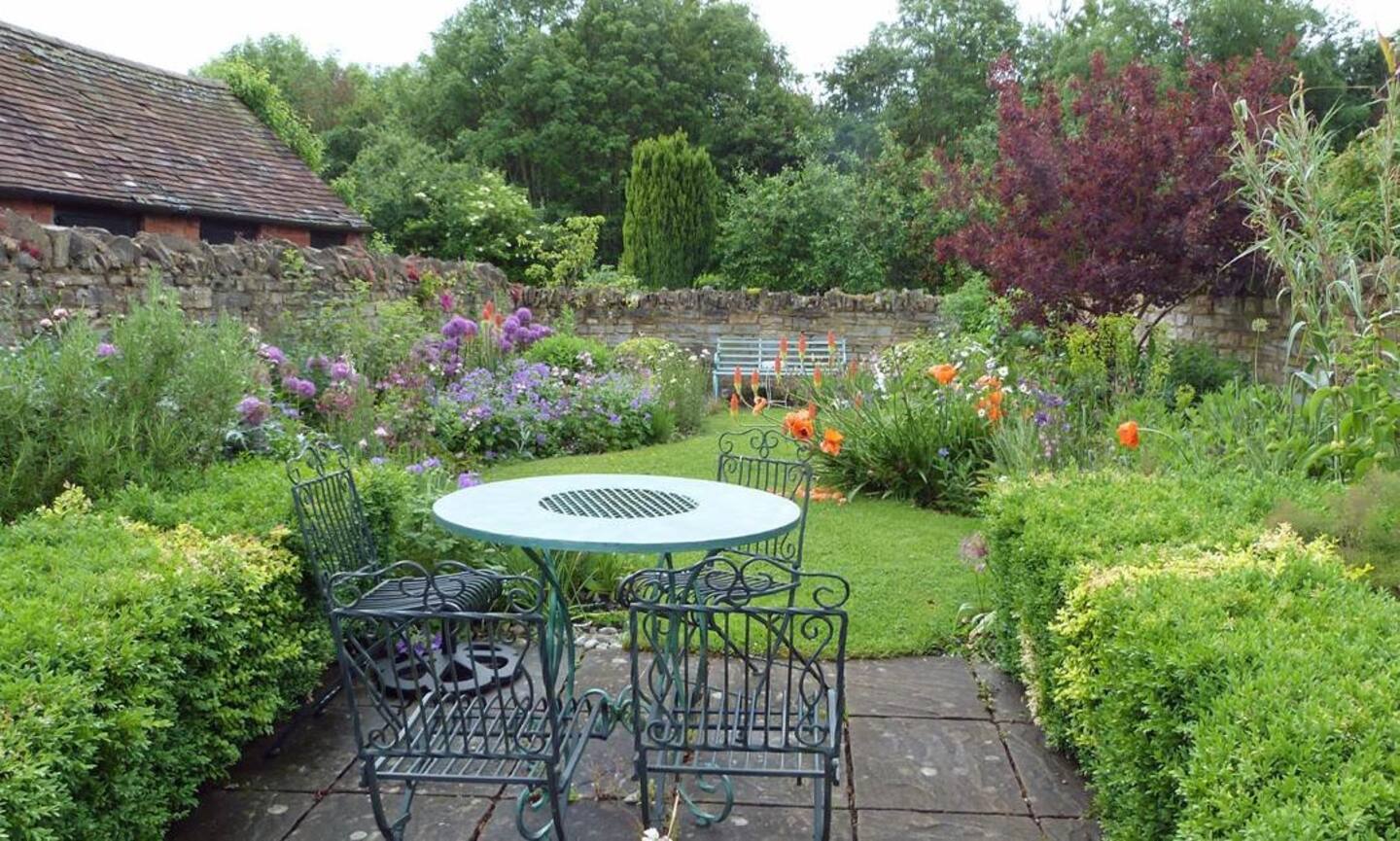 What you notice when you enter the garden