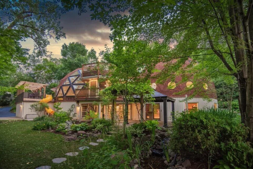 The yard and landscape are spectacular, with frog ponds, waterfalls, streams, and bridges.