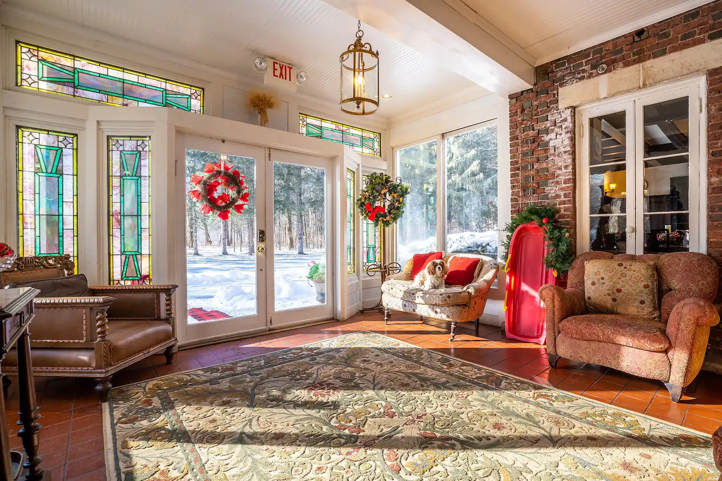 Jetson Foyer welcomes Battenkill Valley Mansion