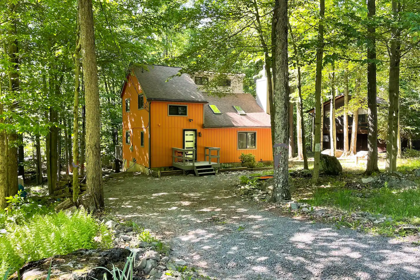 This delightful home is situated in a serene and tranquil environment, ensuring a peaceful stay.