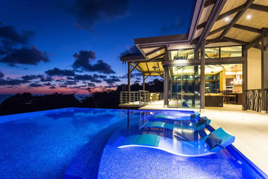 Breath taking panoramic ocean views.