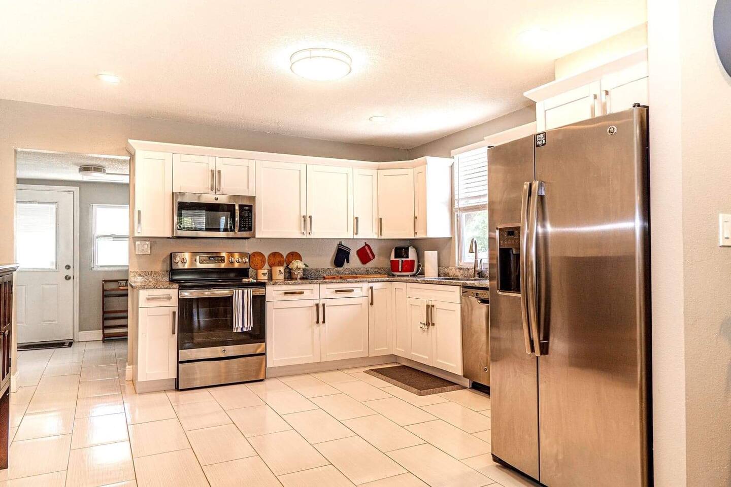 Huge and well-equipped kitchen